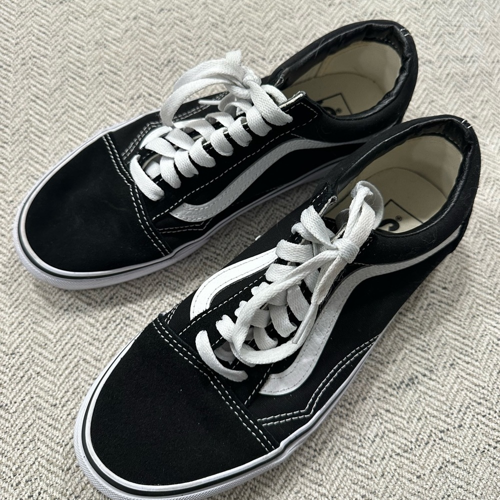 Unworn womens vans